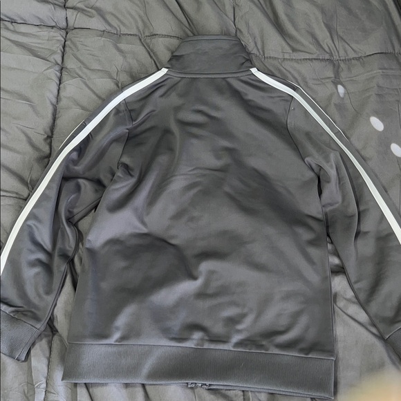 Boys Adidas Jacket - Picture 2 of 3